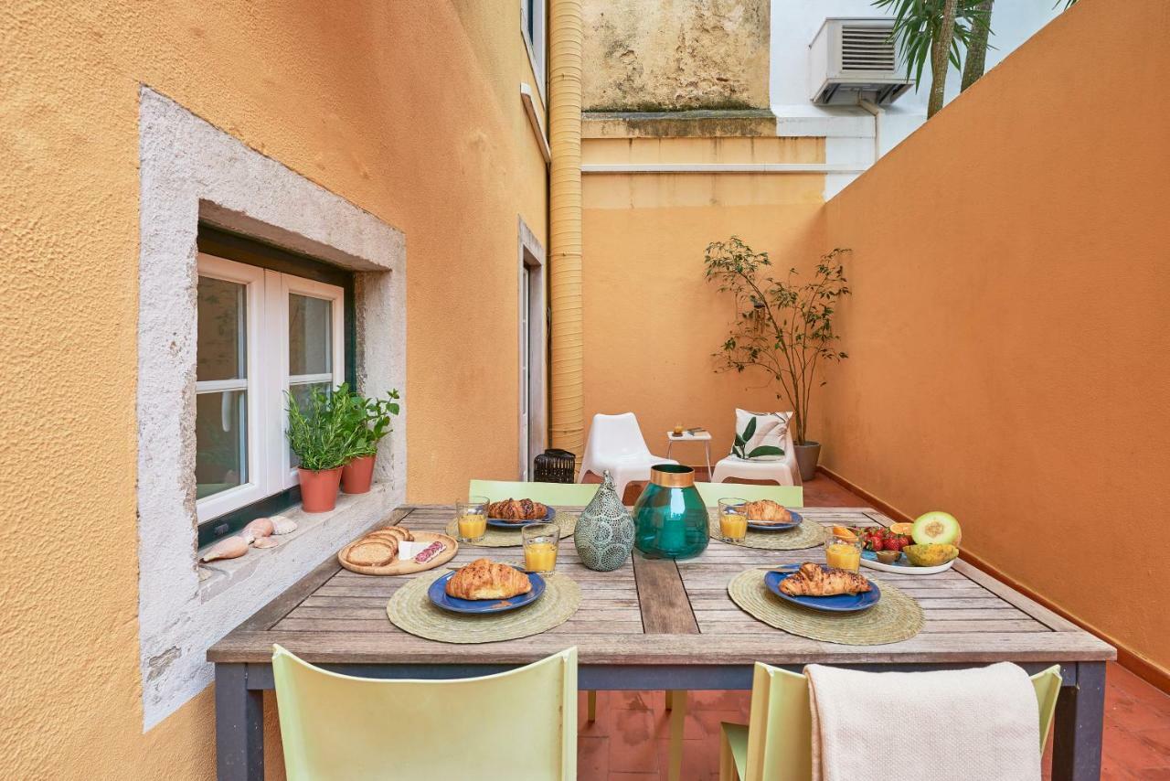 Styling Apartment In Historic Center Lisboa Eksteriør billede