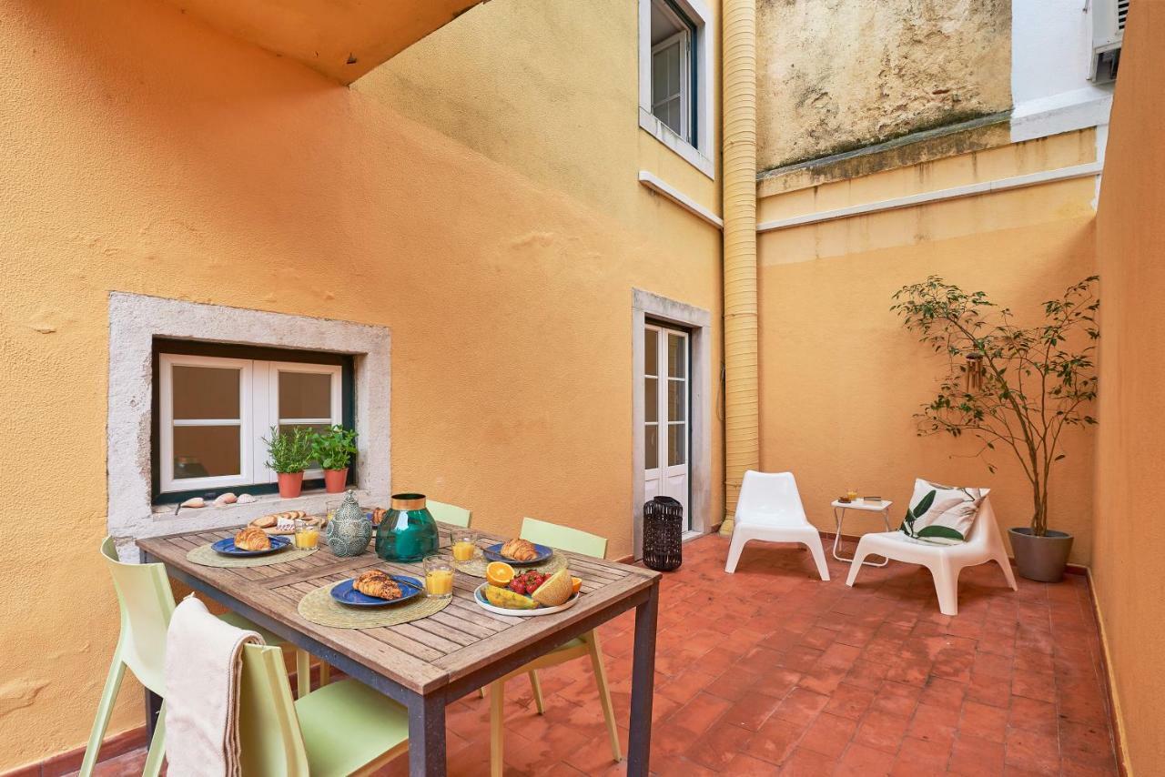 Styling Apartment In Historic Center Lisboa Eksteriør billede