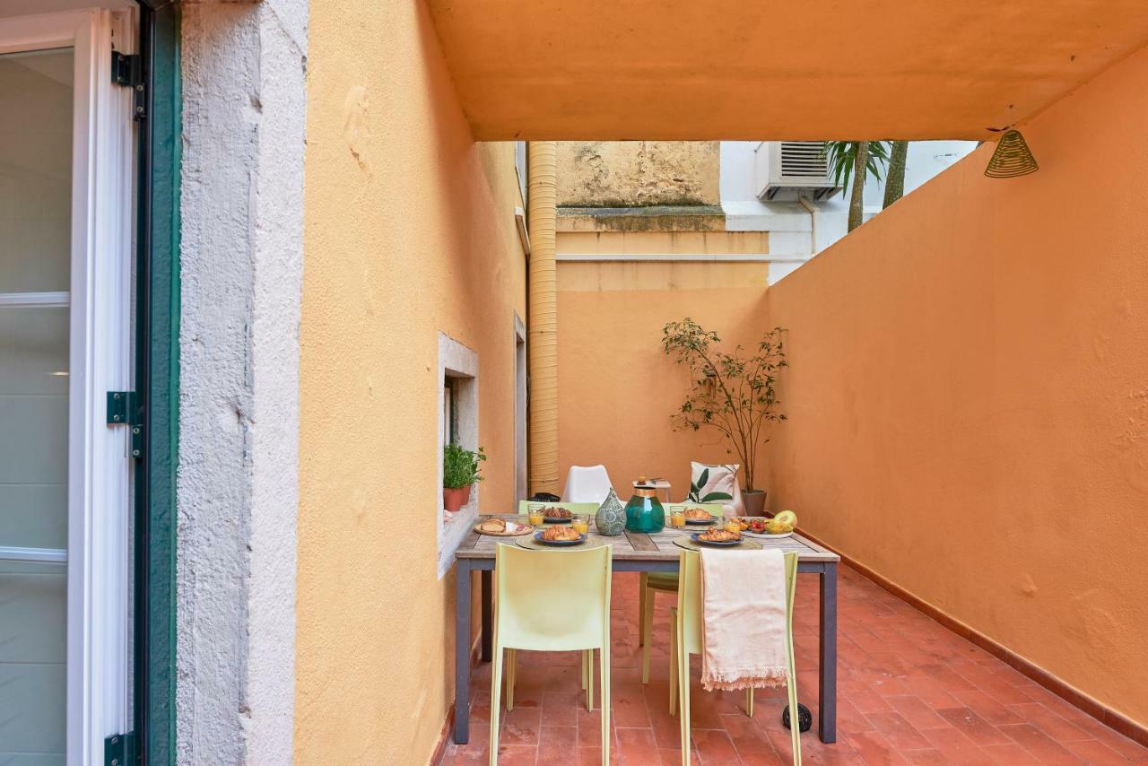 Styling Apartment In Historic Center Lisboa Eksteriør billede